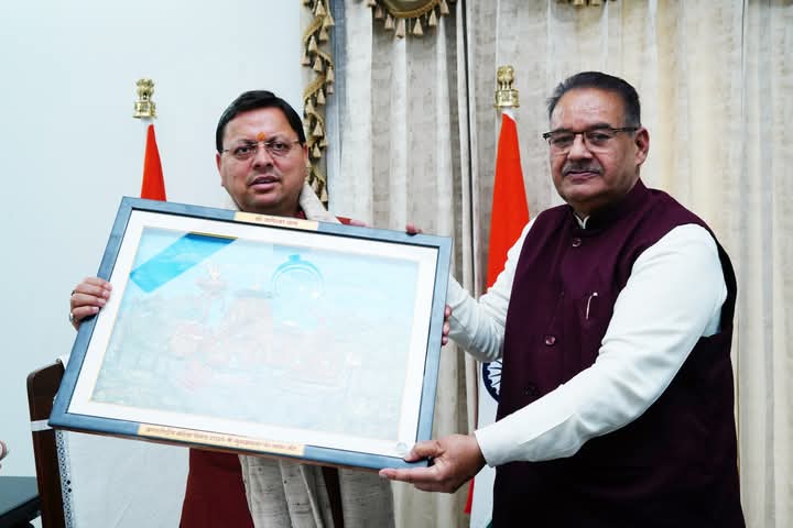 खजान दास ने भेंट कर होली की हार्दिक बधाई एवं शुभकामनाएं दी