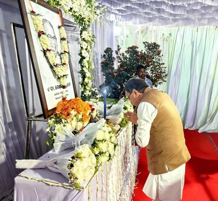 ओडिशा पहुंचकर शोक संवेदनाएं व्यक्त की
