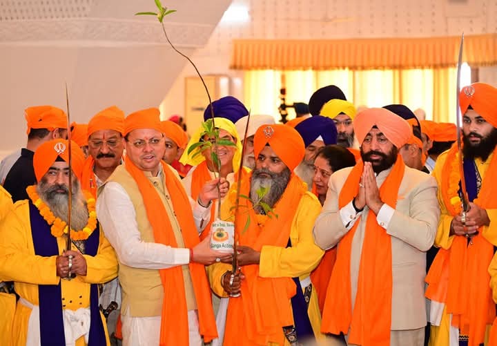 हेमकुंट साहिब यात्रा के लिए जाने वाले प्रथम जत्थे को रवाना किया